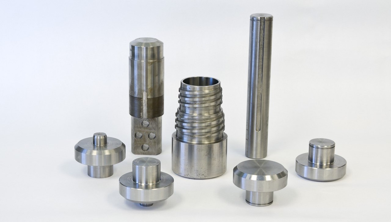 CNC Turning | Services | Straight Tool Inc.